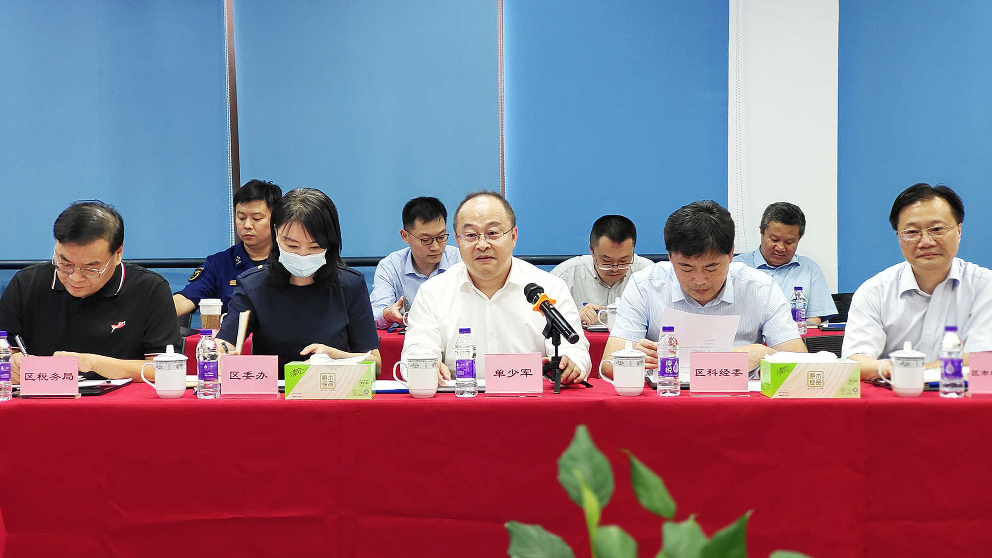 1704333673432782Lgkn.jpg 2-2000.jpg